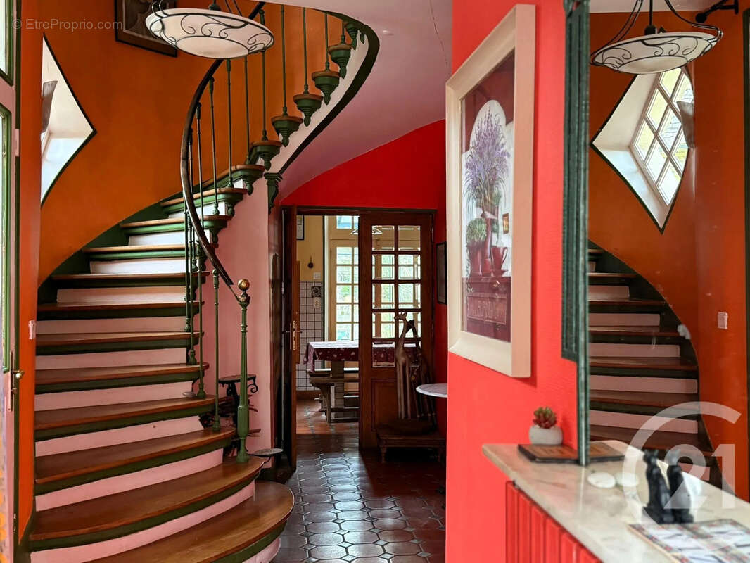 Maison à COSNE-COURS-SUR-LOIRE