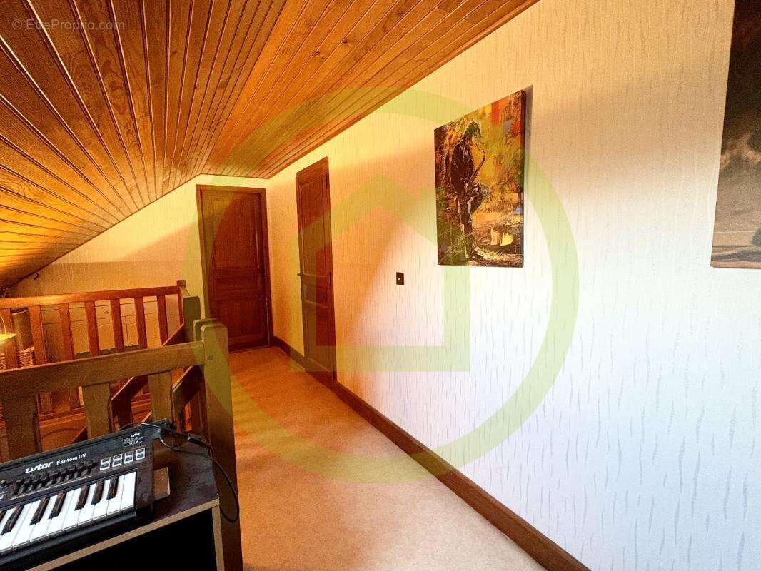 Maison à BEVILLE-LE-COMTE