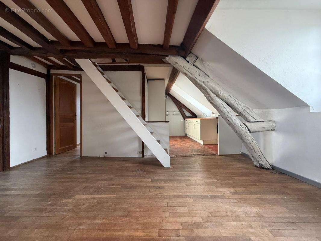 Appartement à MEULAN