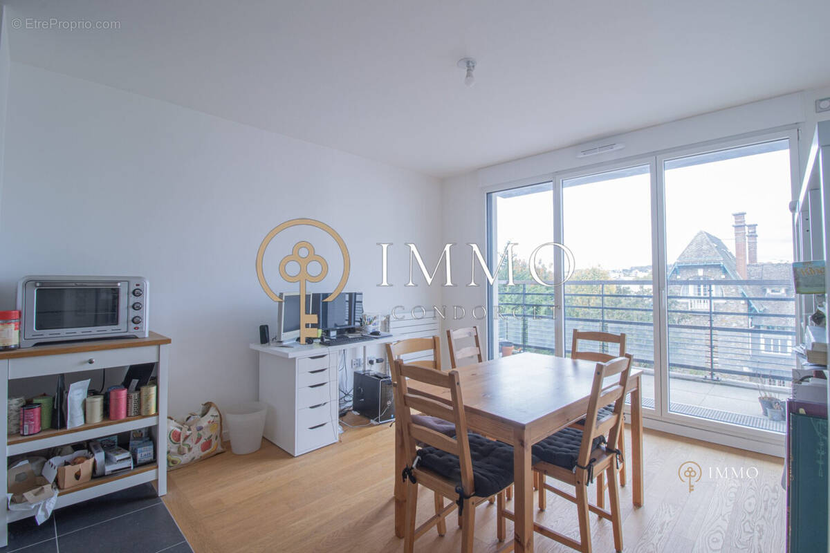 Appartement à BOURG-LA-REINE