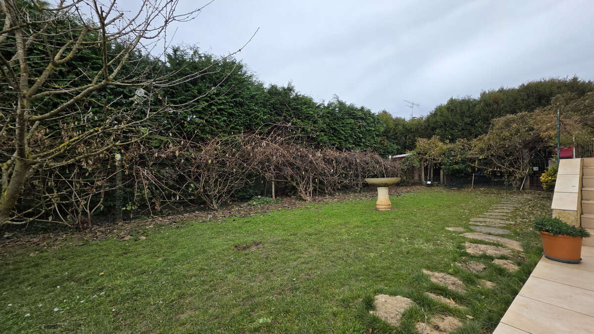 Maison à CHARVIEU-CHAVAGNEUX
