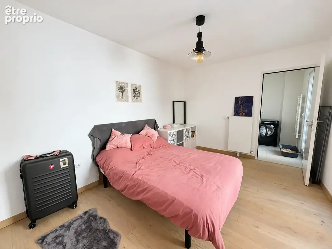 En exclusivité - secteur paix / cathedrale - appartement type 2 - photo 3