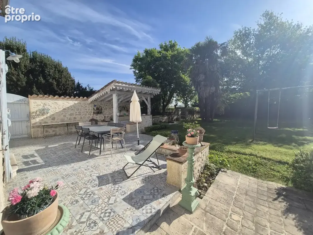 Ensemble immobilier de prestige avec maison bourgeoise, dépendances, piscine et lac – Entre Agen et Nérac, Lot-et-Garonne - photo 18