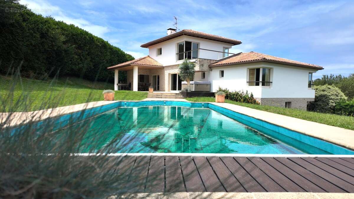 Maison à URRUGNE