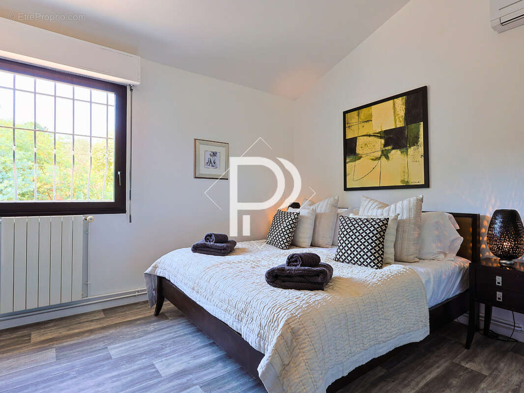 Maison à PLAN-DE-LA-TOUR