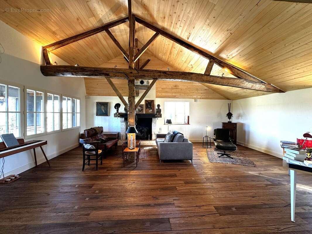 Maison à PARDAILLAN