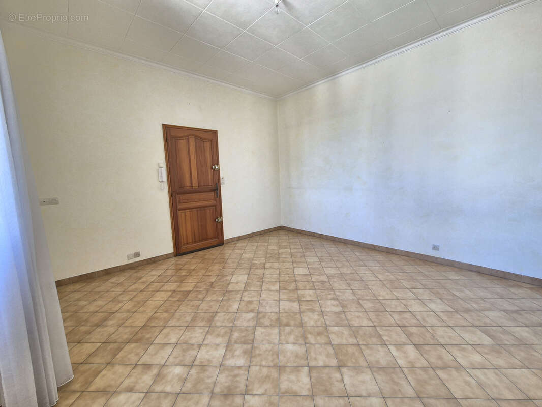 Appartement à HYERES