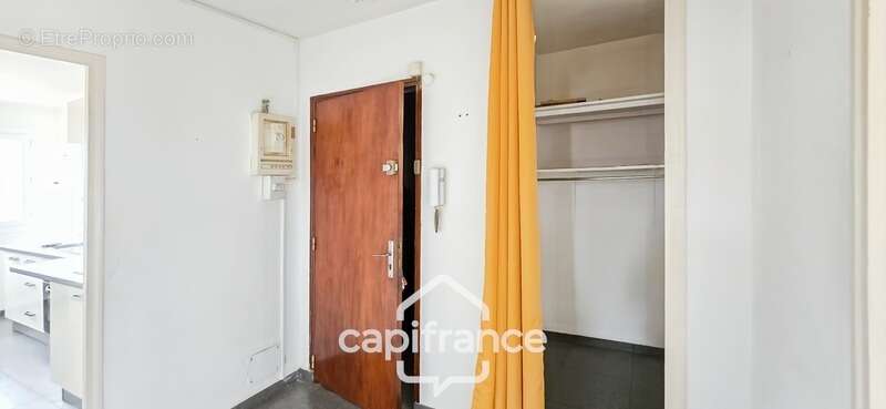 Appartement à CUERS