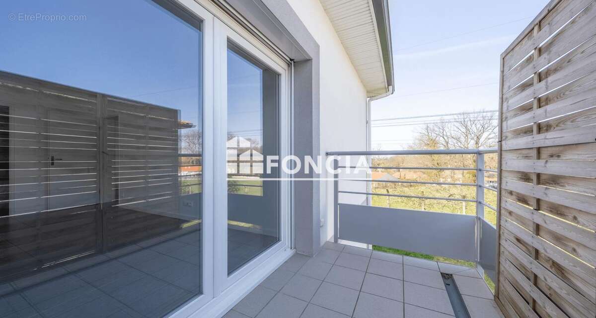 Appartement à YVRAC