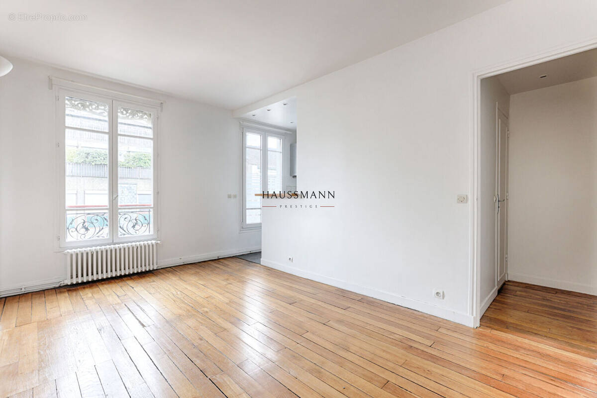 Appartement à LEVALLOIS-PERRET