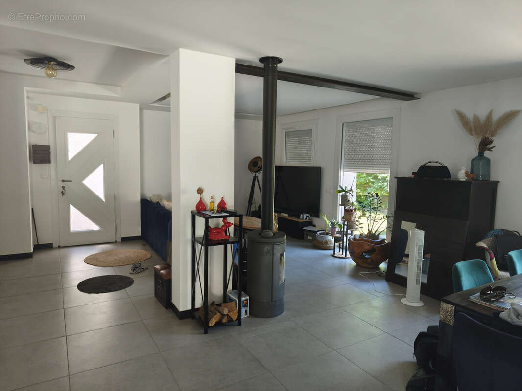 Maison à VIF