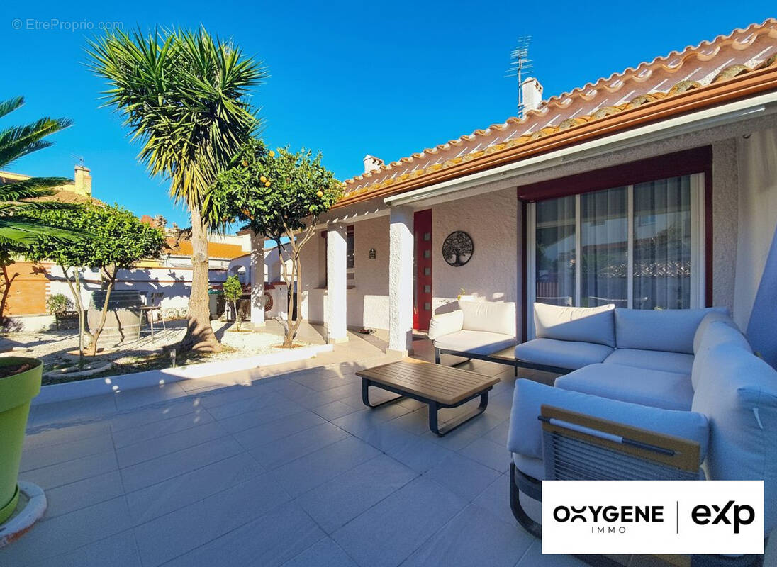 Maison à VILLENEUVE-DE-LA-RAHO