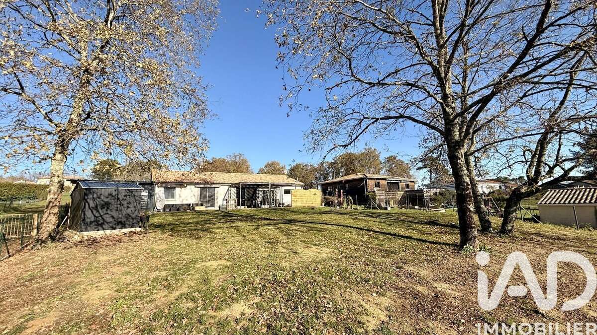 Photo 3 - Maison à SAINT-SAVIN