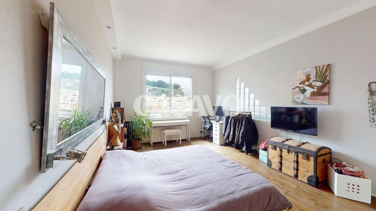Appartement à MARSEILLE-6E