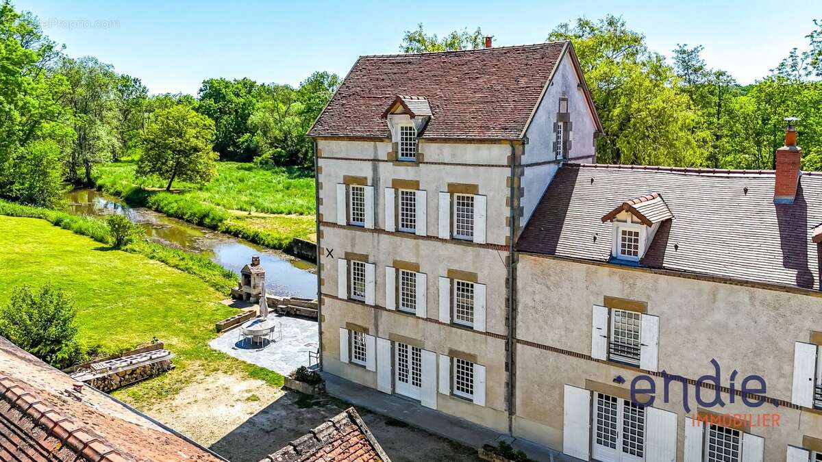 Maison à MOULINS
