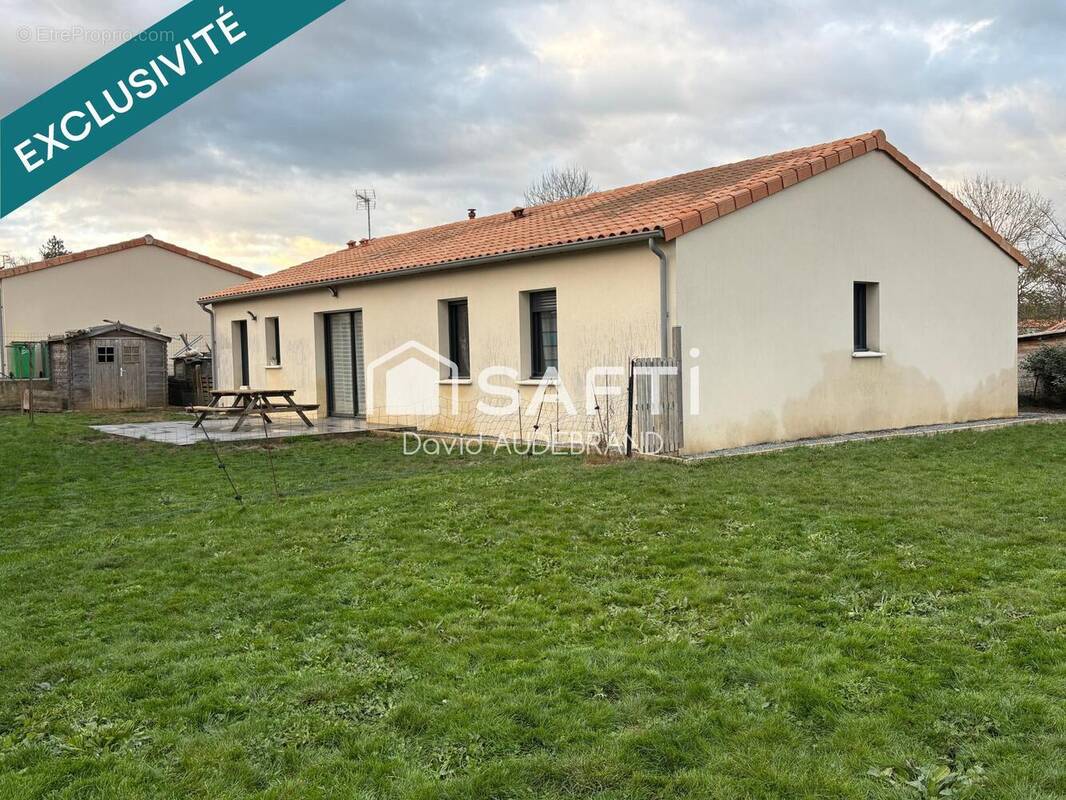 Photo 1 - Maison à PAMPLIE