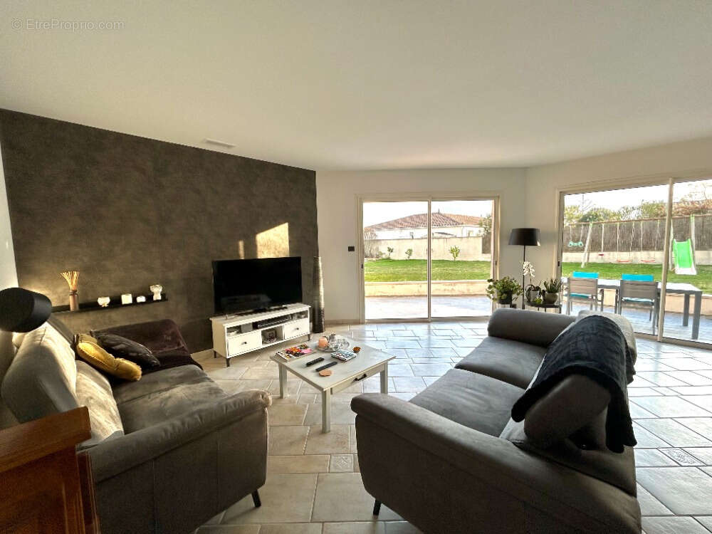 Maison à VILLEMOUSTAUSSOU