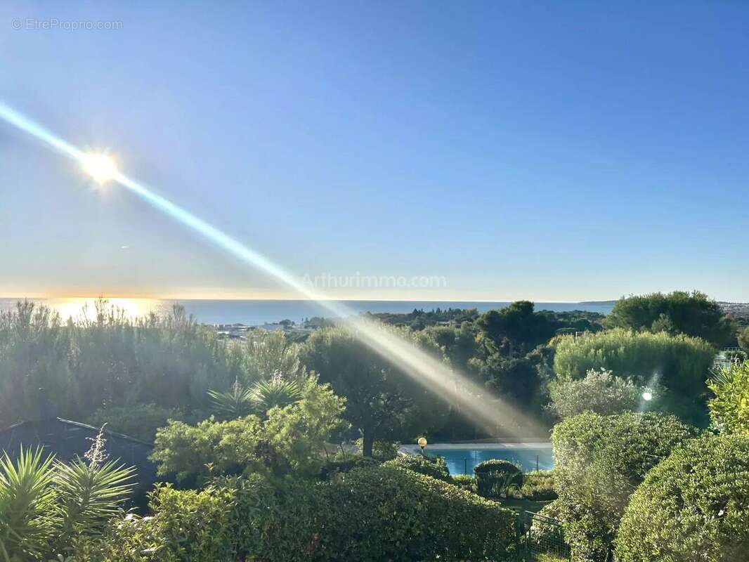 Appartement à VILLENEUVE-LOUBET