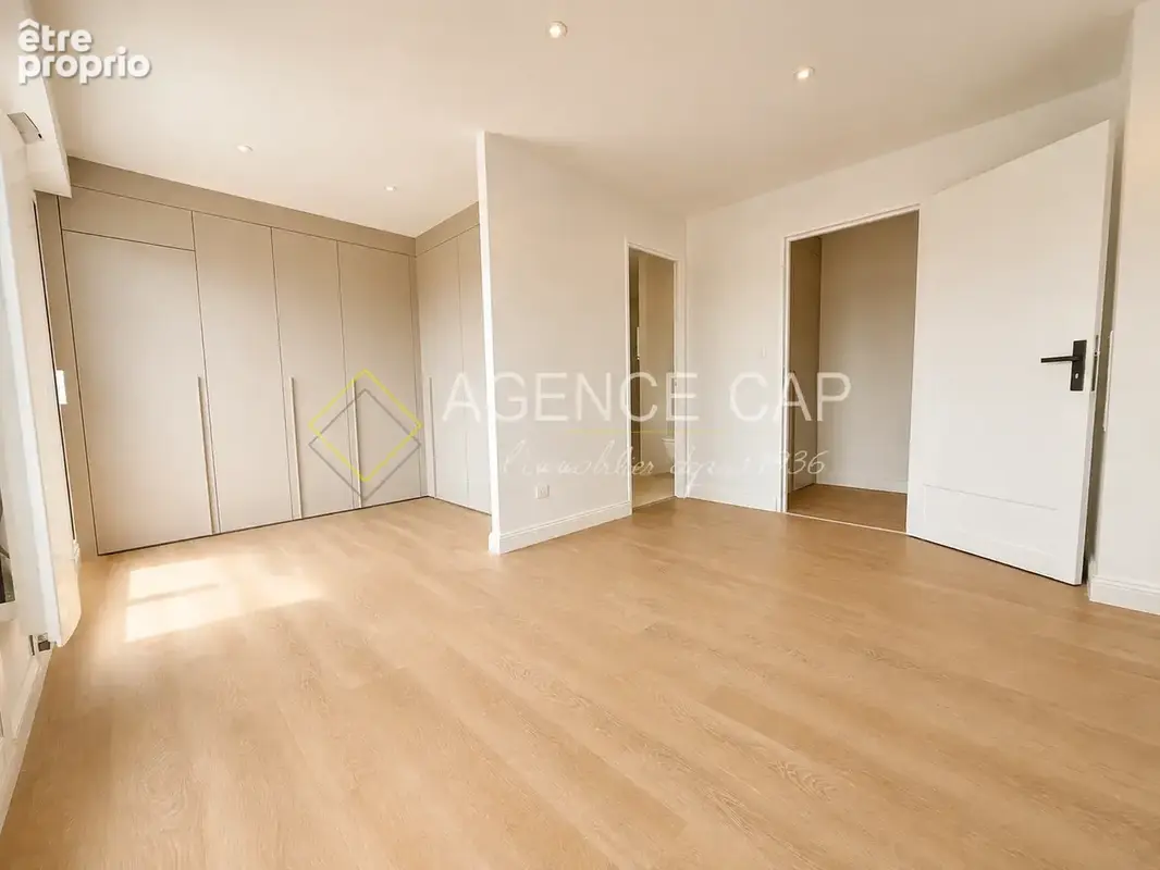 T5 hyper centre arcachon dernier etage. - photo 8