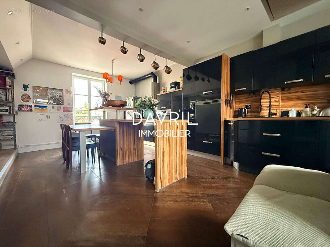 Maison à CONFLANS-SAINTE-HONORINE