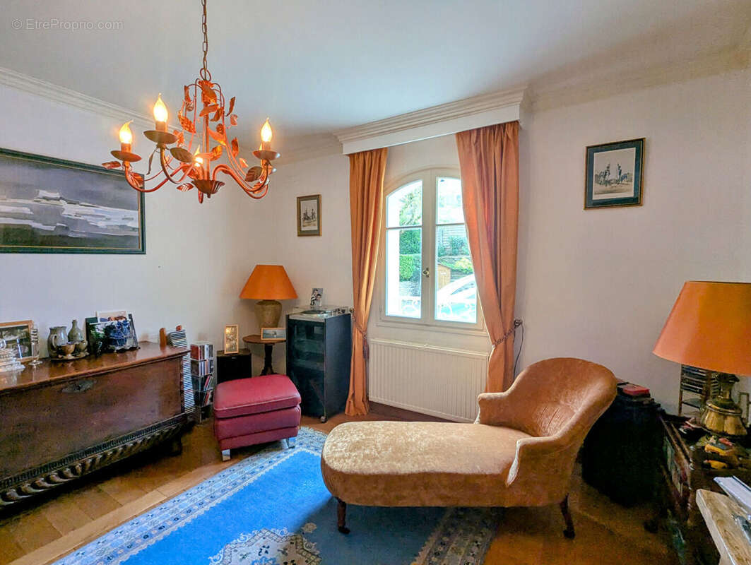 Maison à LAMPAUL-GUIMILIAU