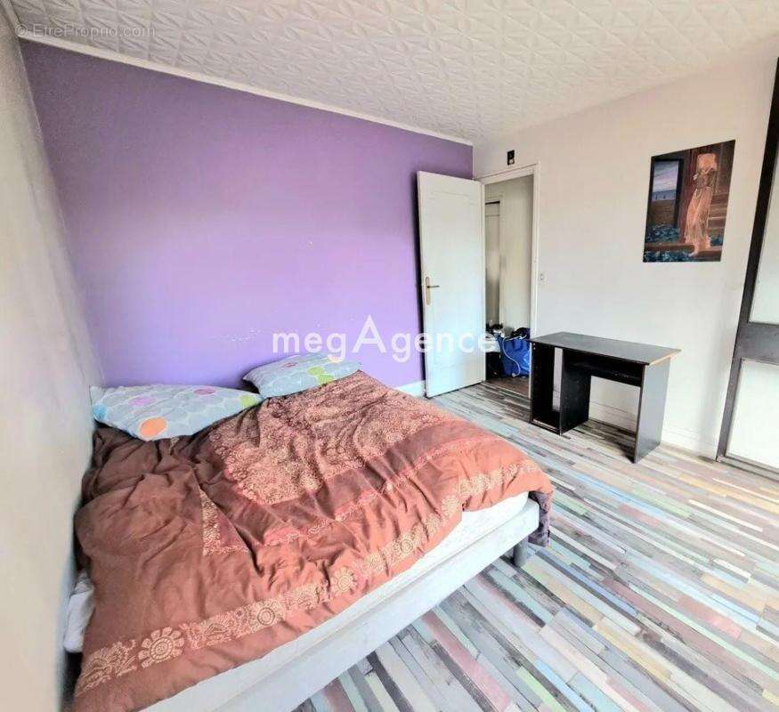 Appartement à CHILLY-MAZARIN