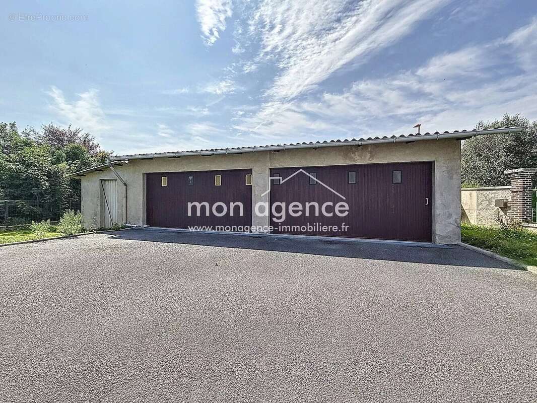 Maison à SAINT-AUBIN-CELLOVILLE