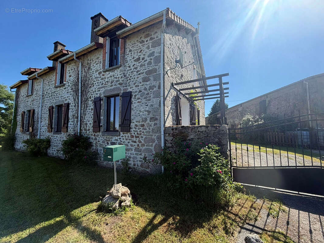 Maison à LA SOUTERRAINE