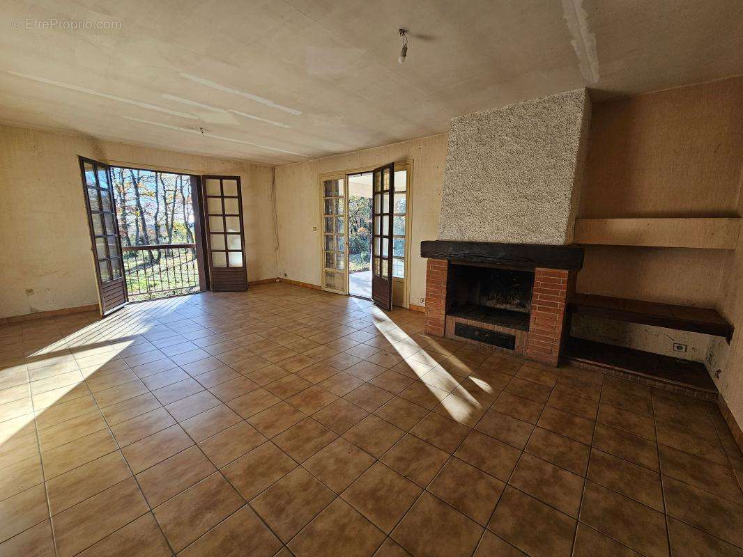 Maison à MERENVIELLE