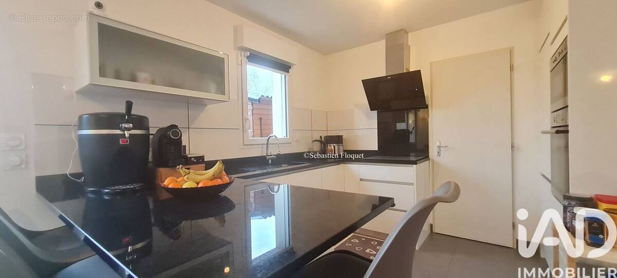 Photo 1 - Maison à SAINT-JEAN-DE-LA-RUELLE