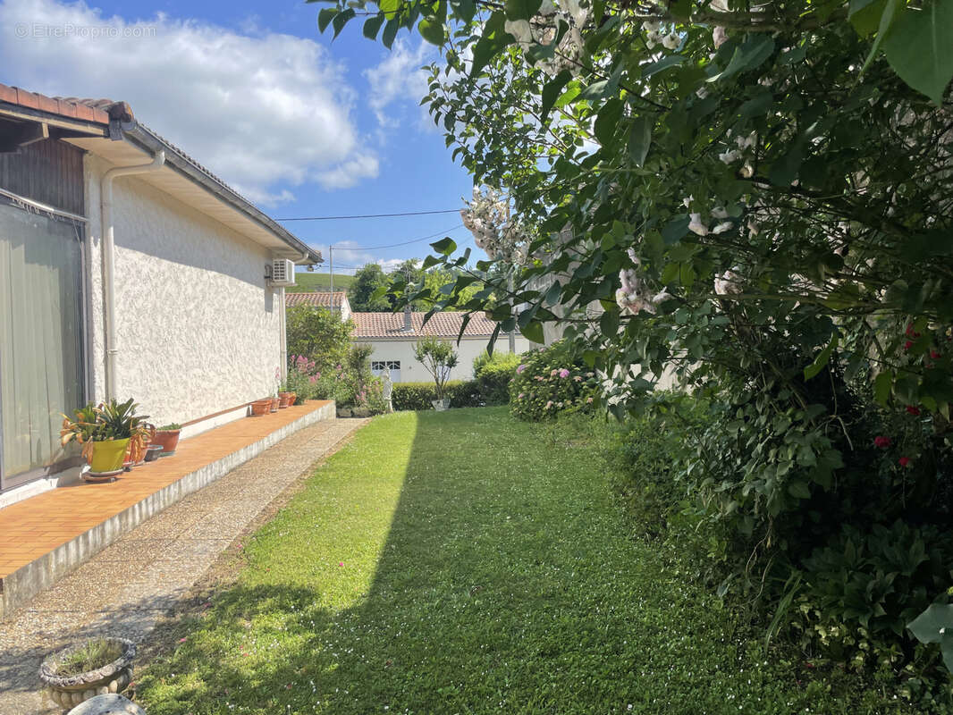 Maison à CASTILLON-LA-BATAILLE