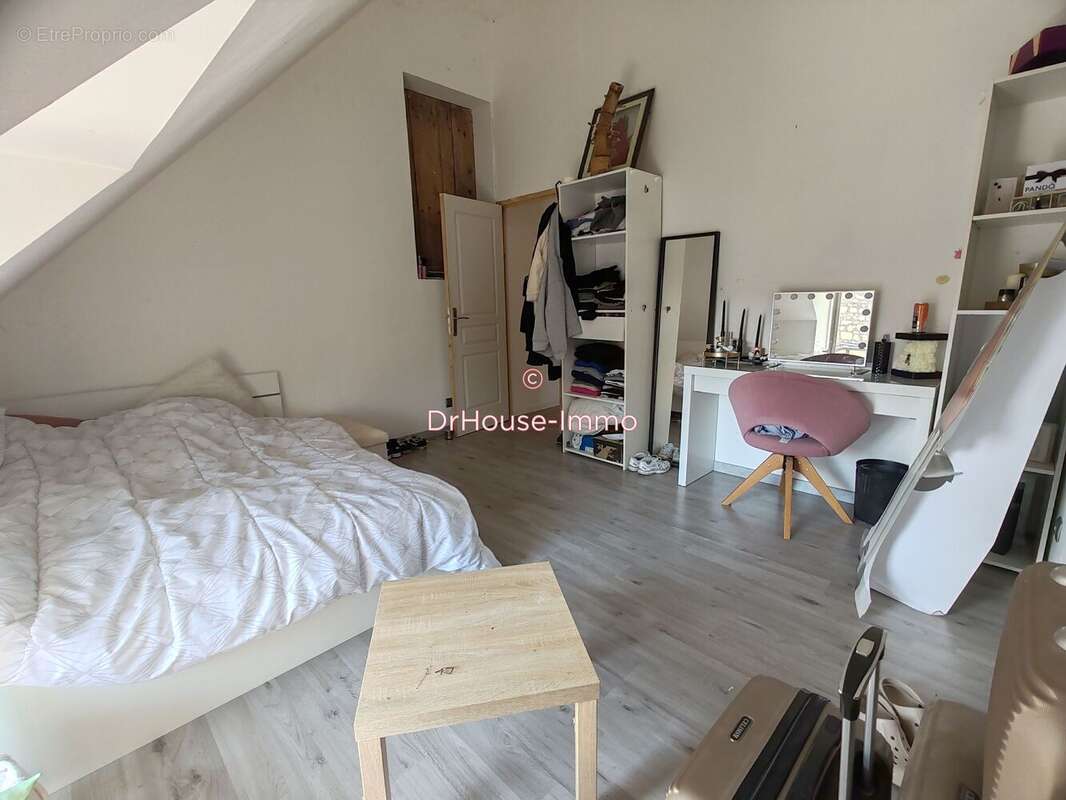 Maison à PORT-DE-PILES