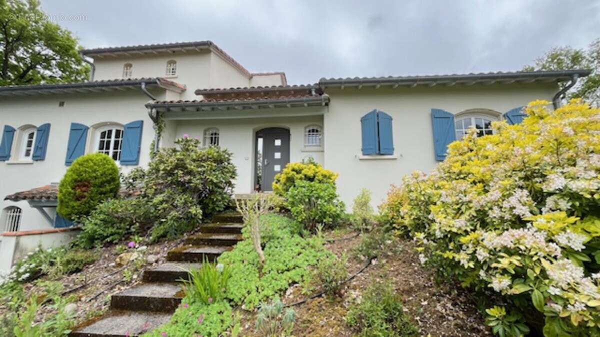 Maison à LUGAN