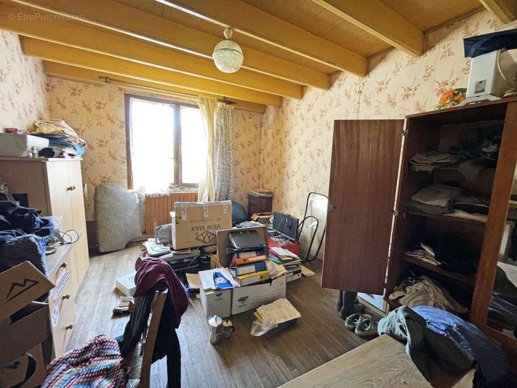 Maison et nombreuses dépendances - photo 7
