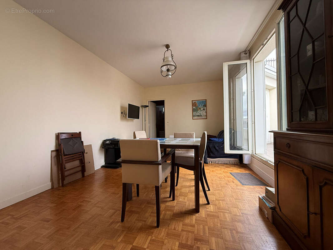 Appartement à MONTROUGE