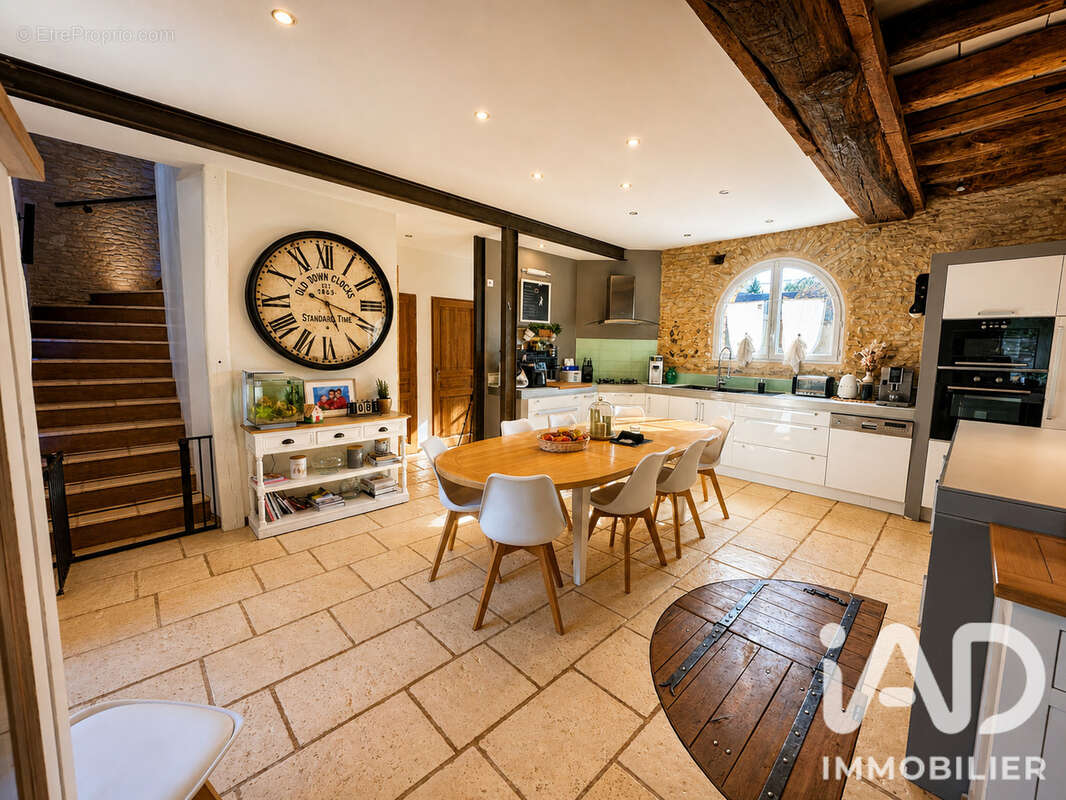 Maison 155 m² à Goussainville  - photo 6