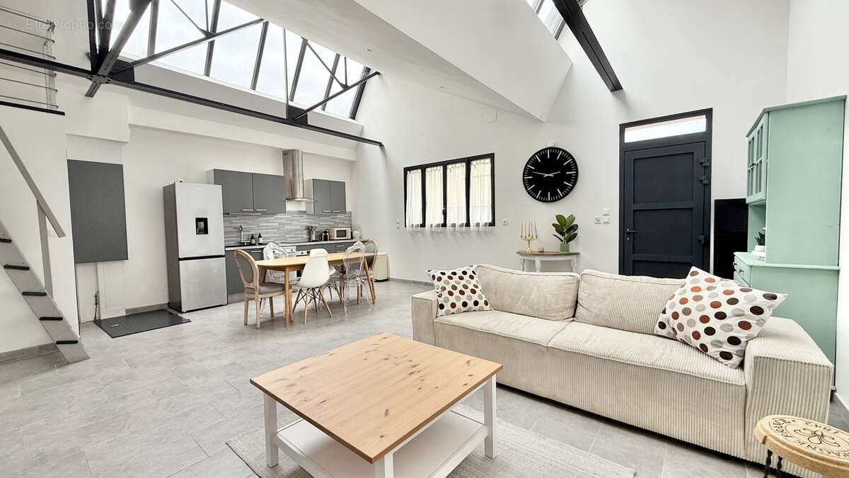 Autre à SAINTE-SAVINE