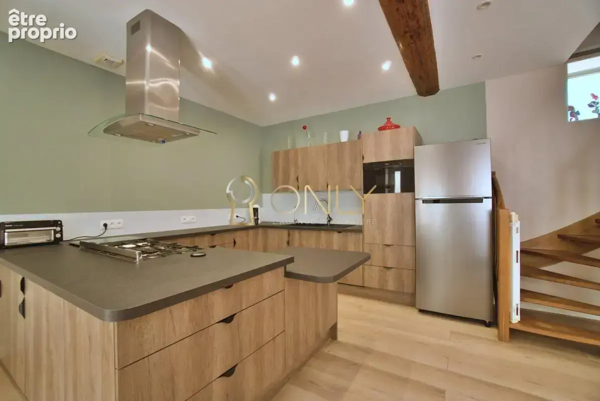Saint-Julien- Maison - 4 chambres - photo 9