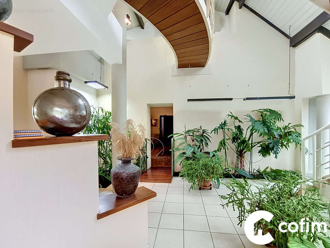 Maison 275 m² à Boeil-Bezing  - photo 9