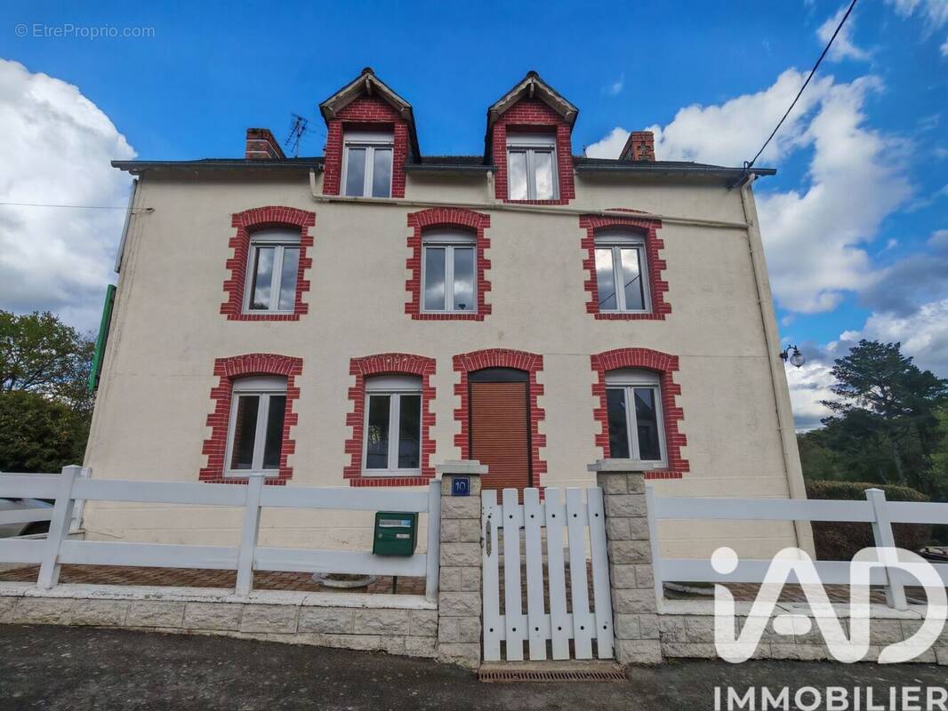 Photo 1 - Maison à LOYAT