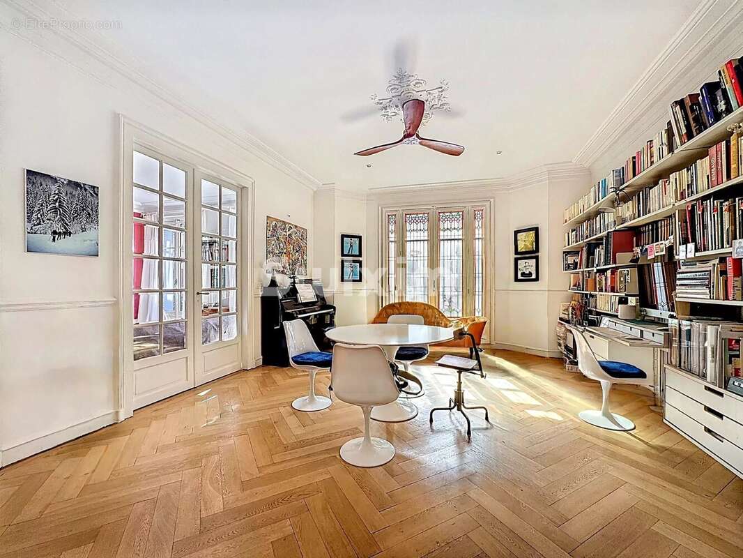 Appartement à EVIAN-LES-BAINS