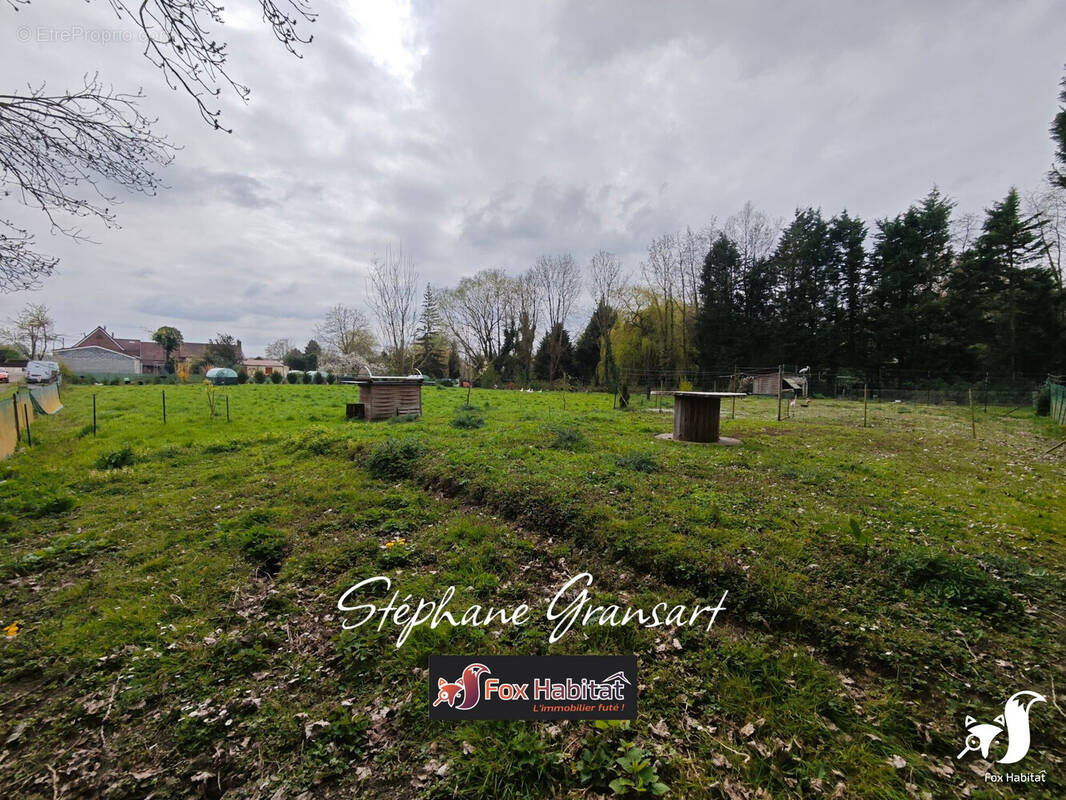 Terrain à THUN-L'EVEQUE