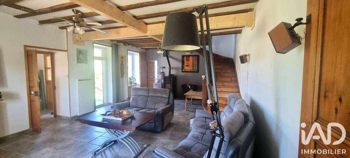Maison 220 m² à Ronno  - photo 6
