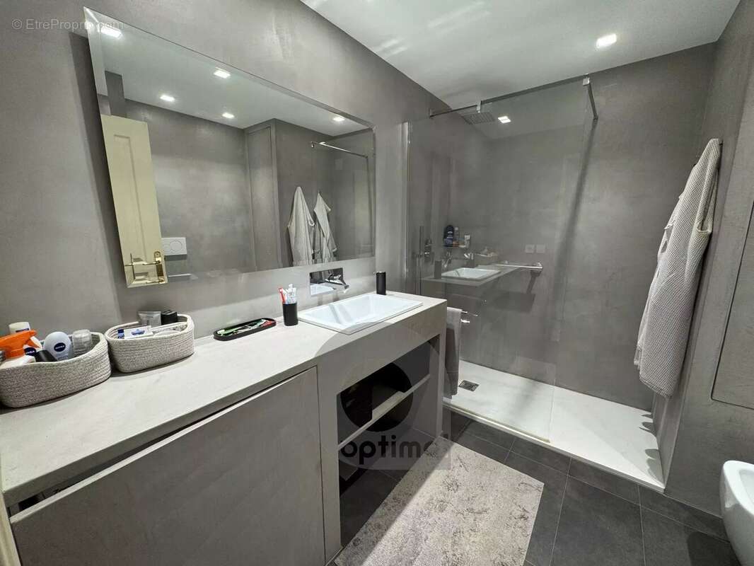 Appartement à MENTON