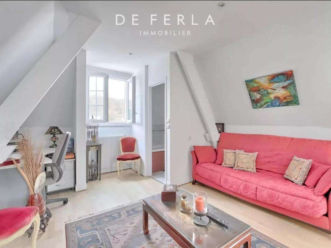 Maison à SAINT-MAUR-DES-FOSSES