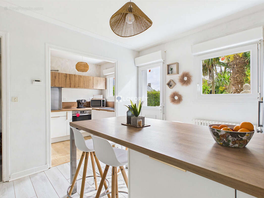 Maison à PLONEOUR-LANVERN