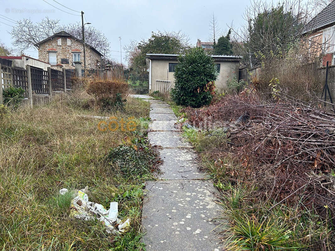 Maison à VILLENEUVE-LE-ROI