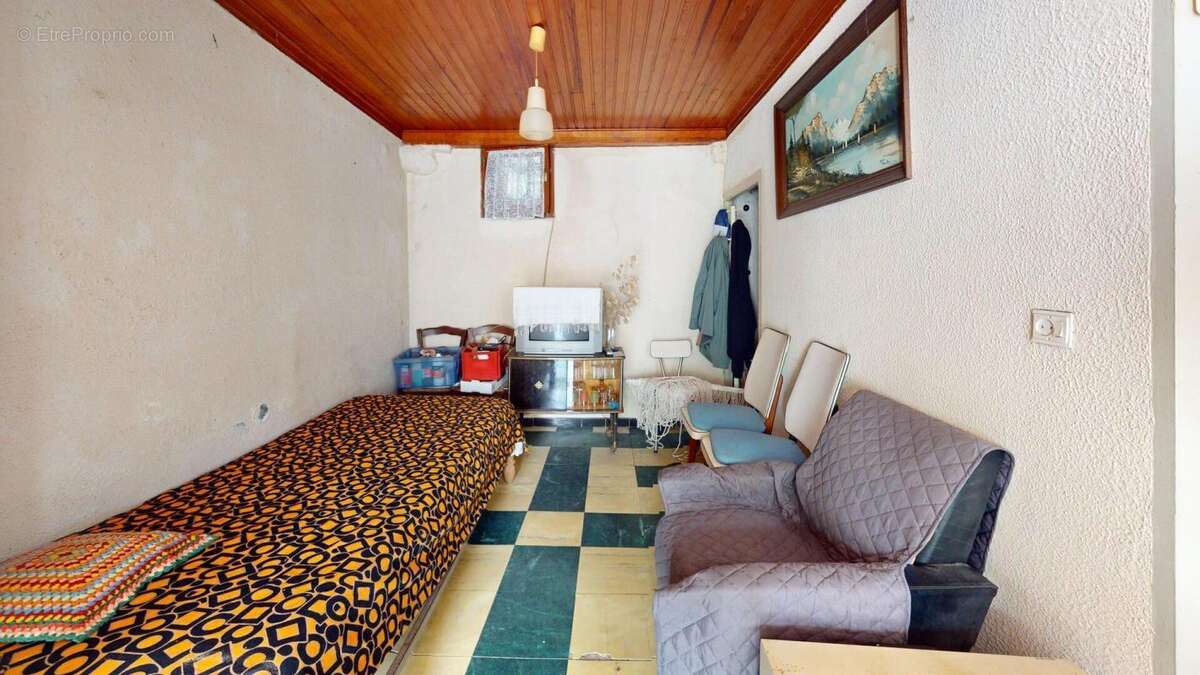 Maison à SAINT-LAURENT-DE-CERDANS