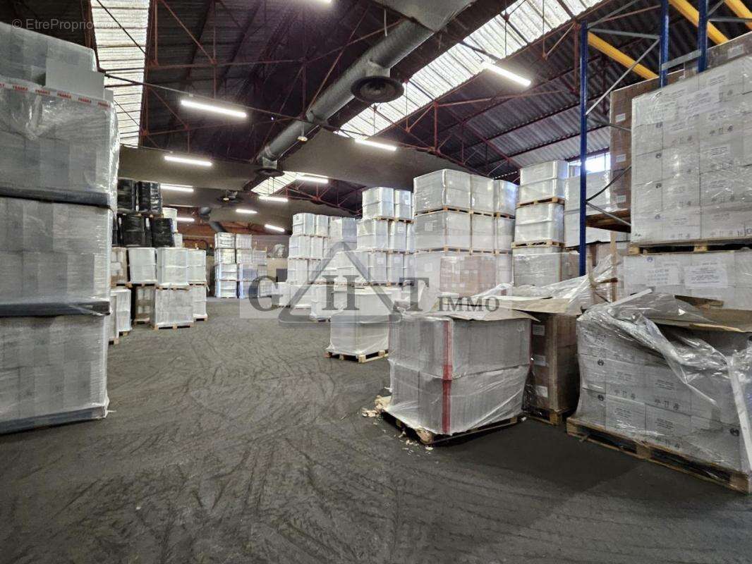 Commerce à CLAYE-SOUILLY