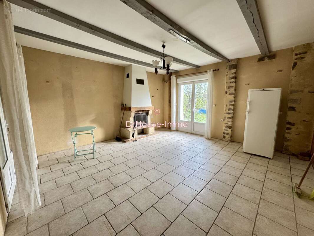 Maison à PERS-EN-GATINAIS